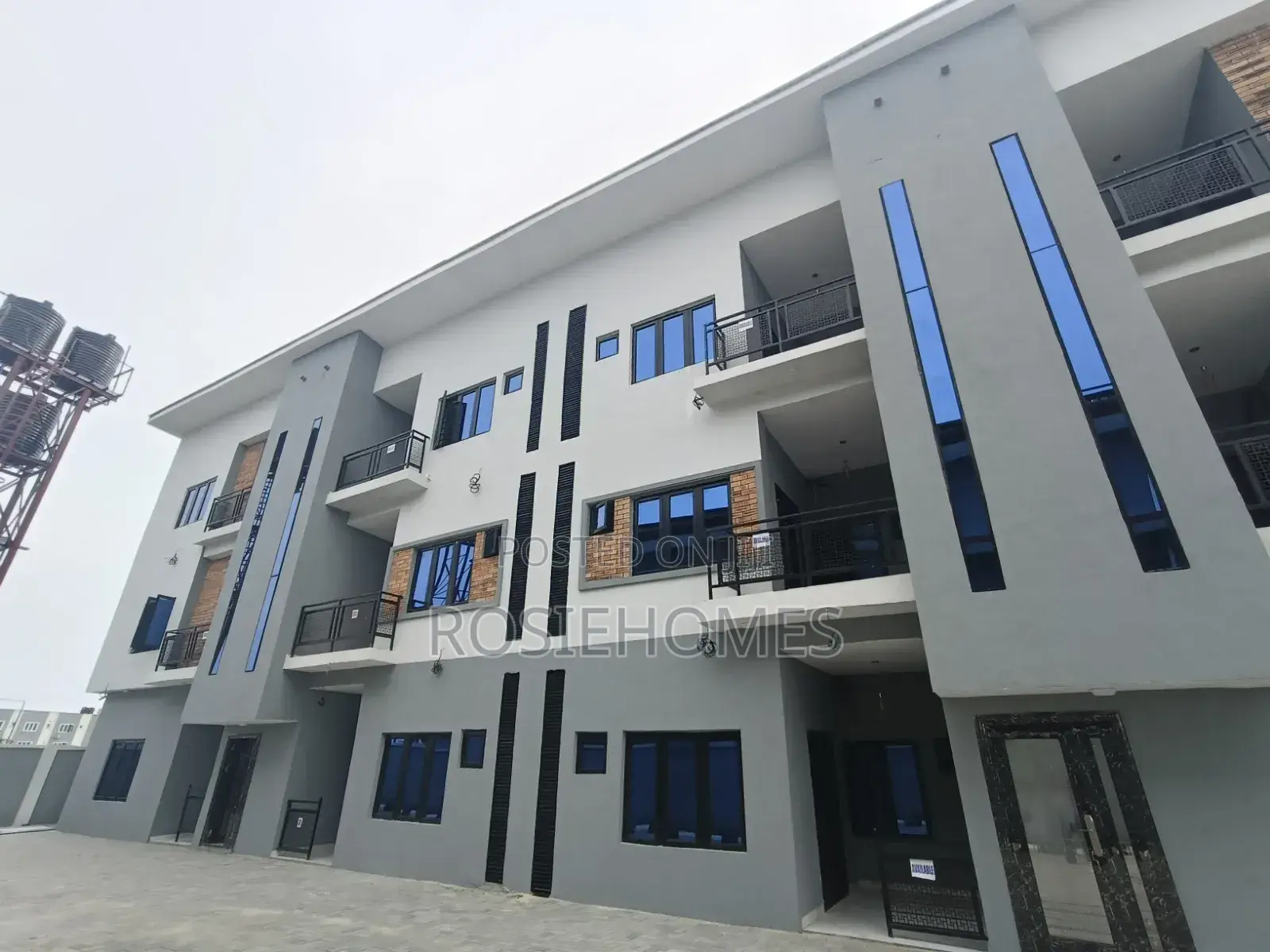 2bdrm Block of Flats in Treasure Estate, Sangotedo for sale in Sangotedo