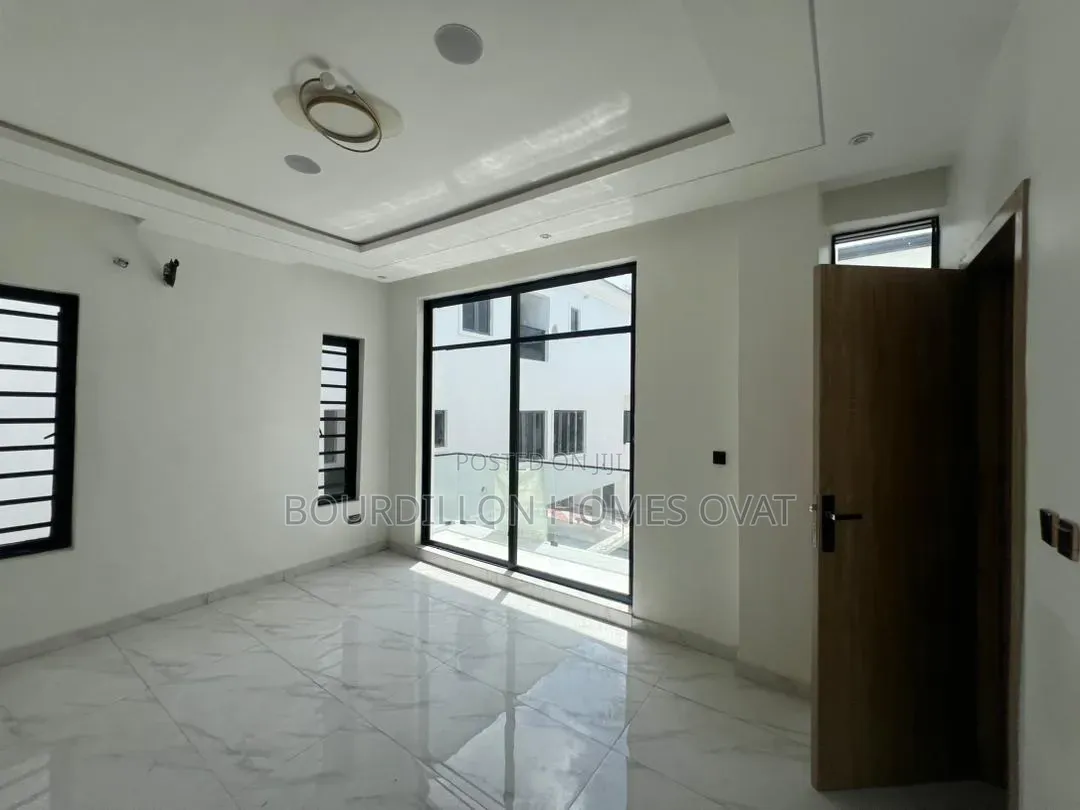 4bdrm Duplex in Ikota Lekki Lagos for sale in Ikota