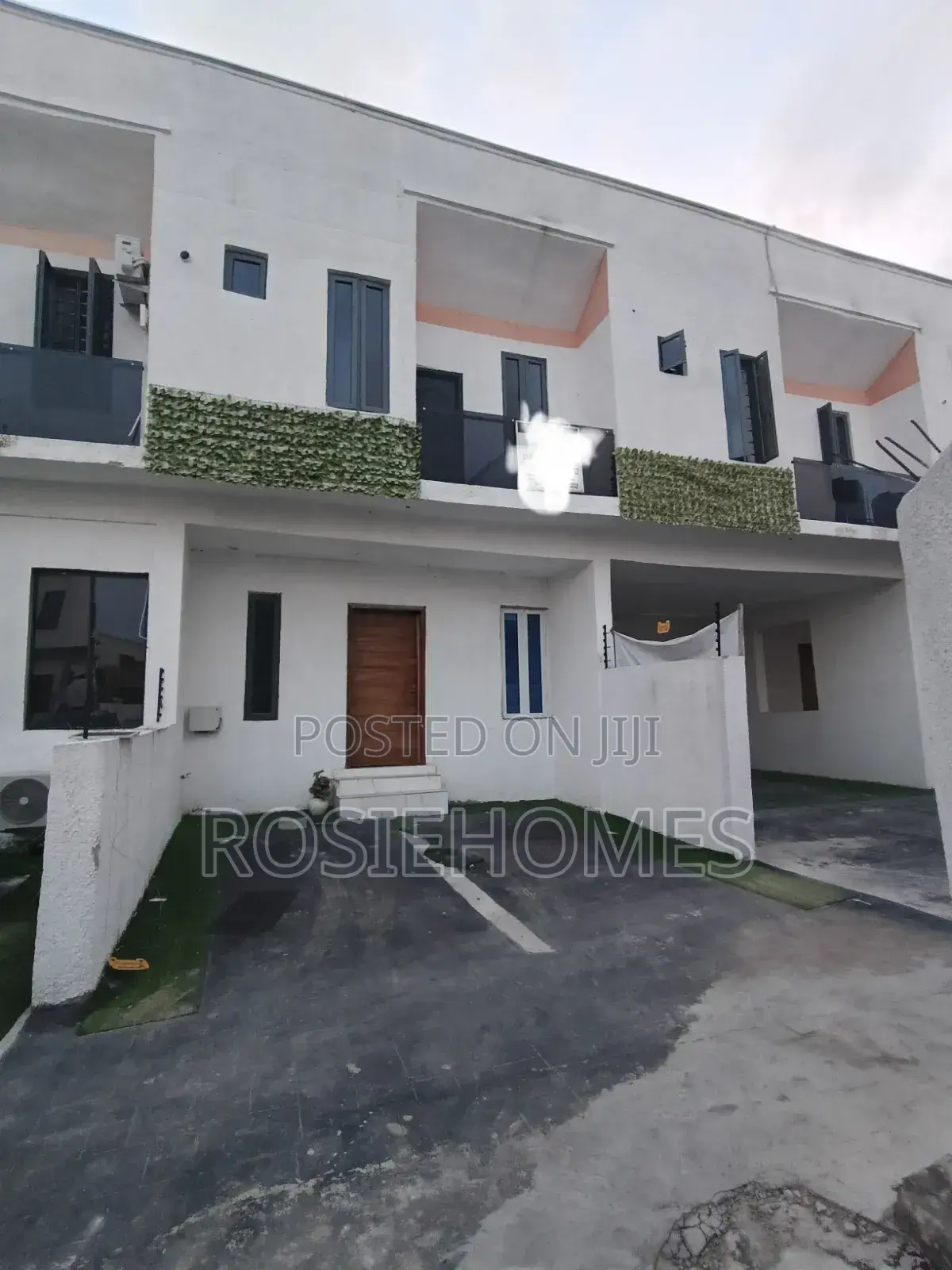 3bdrm Duplex in View Estate for rent in Abraham Adesanya Estate