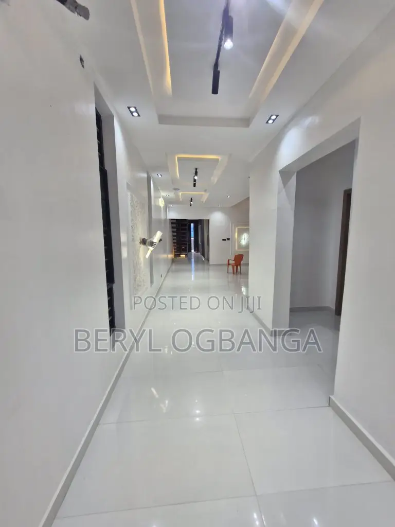 5bdrm Duplex in Ado / Ajah for sale in Ado / Ajah