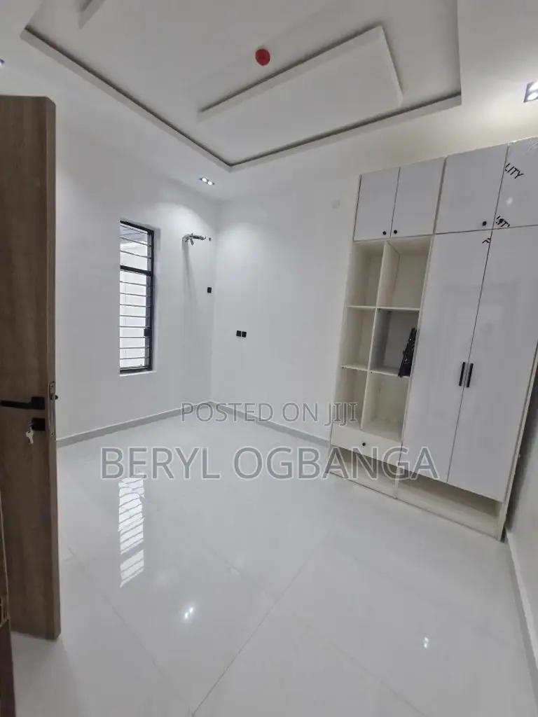 5bdrm Duplex in Ado / Ajah for sale in Ado / Ajah