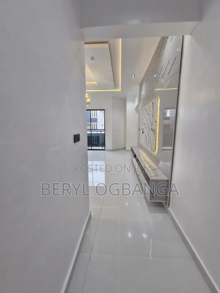5bdrm Duplex in Ado / Ajah for sale in Ado / Ajah