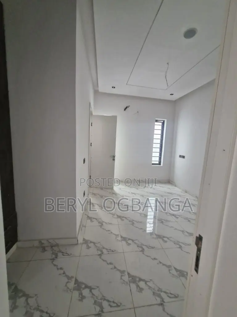 5bdrm Duplex in Ado / Ajah for sale in Ado / Ajah