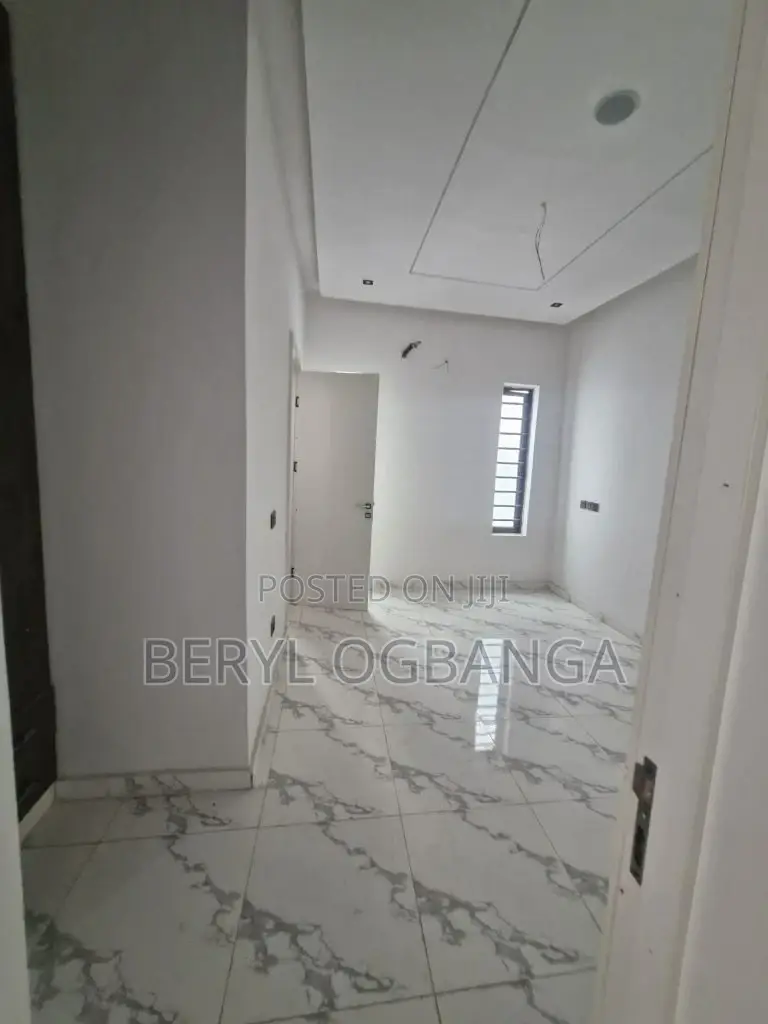 5bdrm Duplex in Ado / Ajah for sale in Ado / Ajah