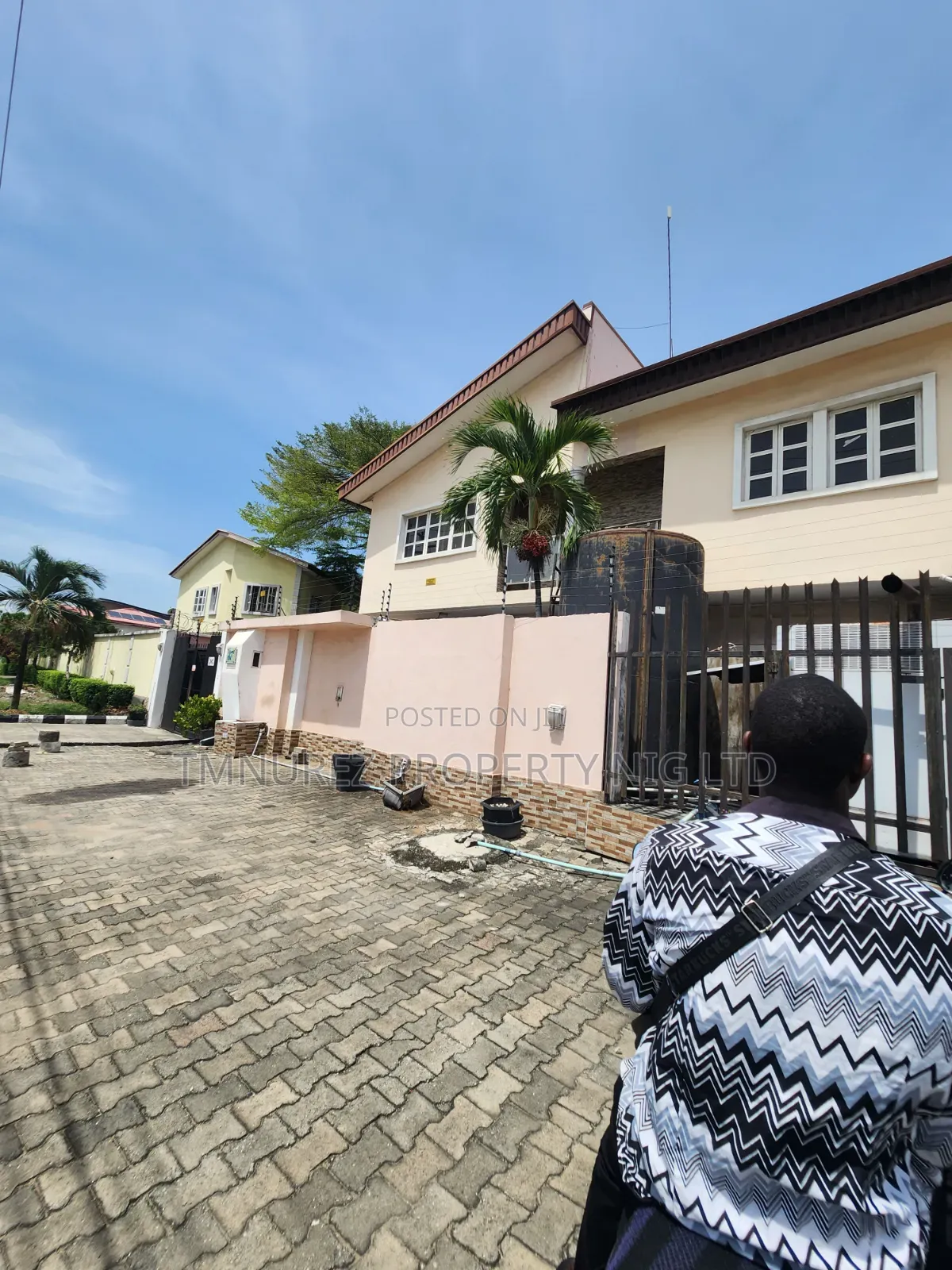 4bdrm Duplex in Lekki Phase 1 for rent in Lekki Phase 1