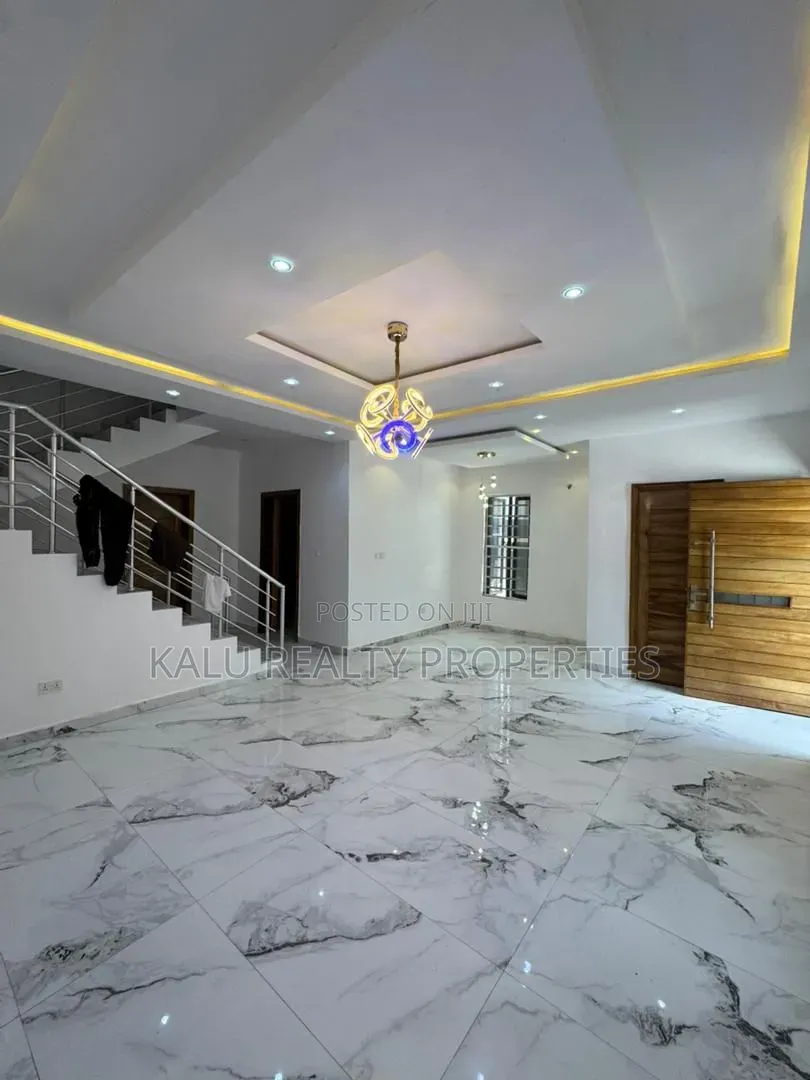 5bdrm Duplex in Ikate for rent in Ikate-Elegushi