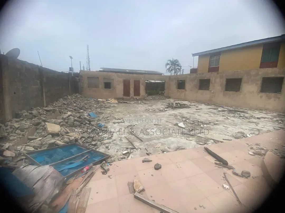 500sqm Warehouse, Open Space for Lease at Mushin Close to Ladipo in Ladipo