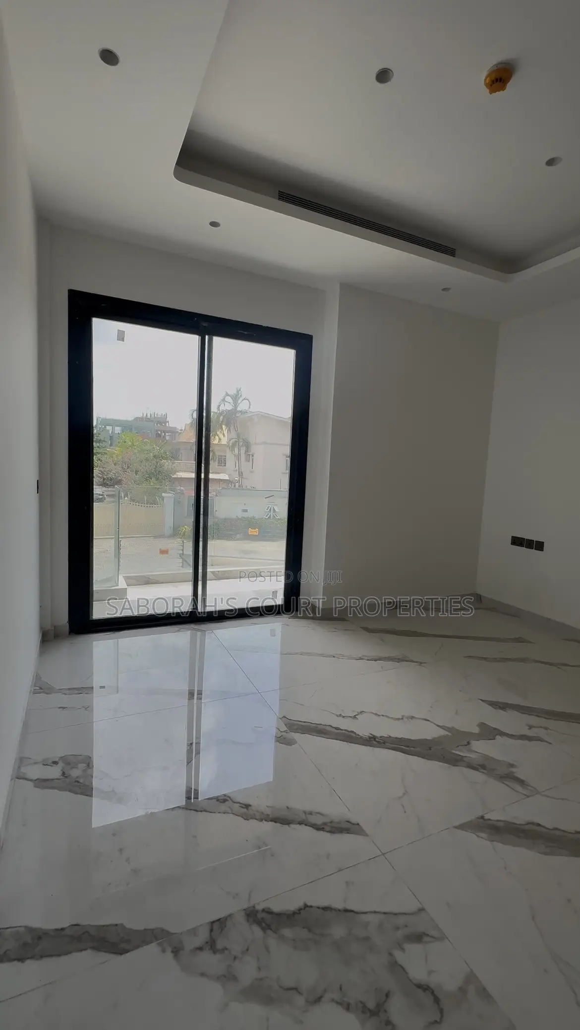 Furnished 5bdrm Duplex in Banana Island for sale in Banana Island