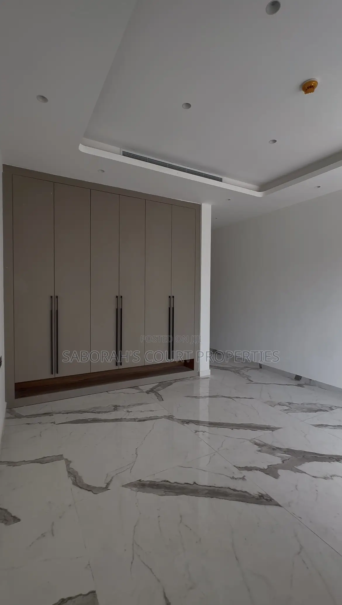 Furnished 5bdrm Duplex in Banana Island for sale in Banana Island