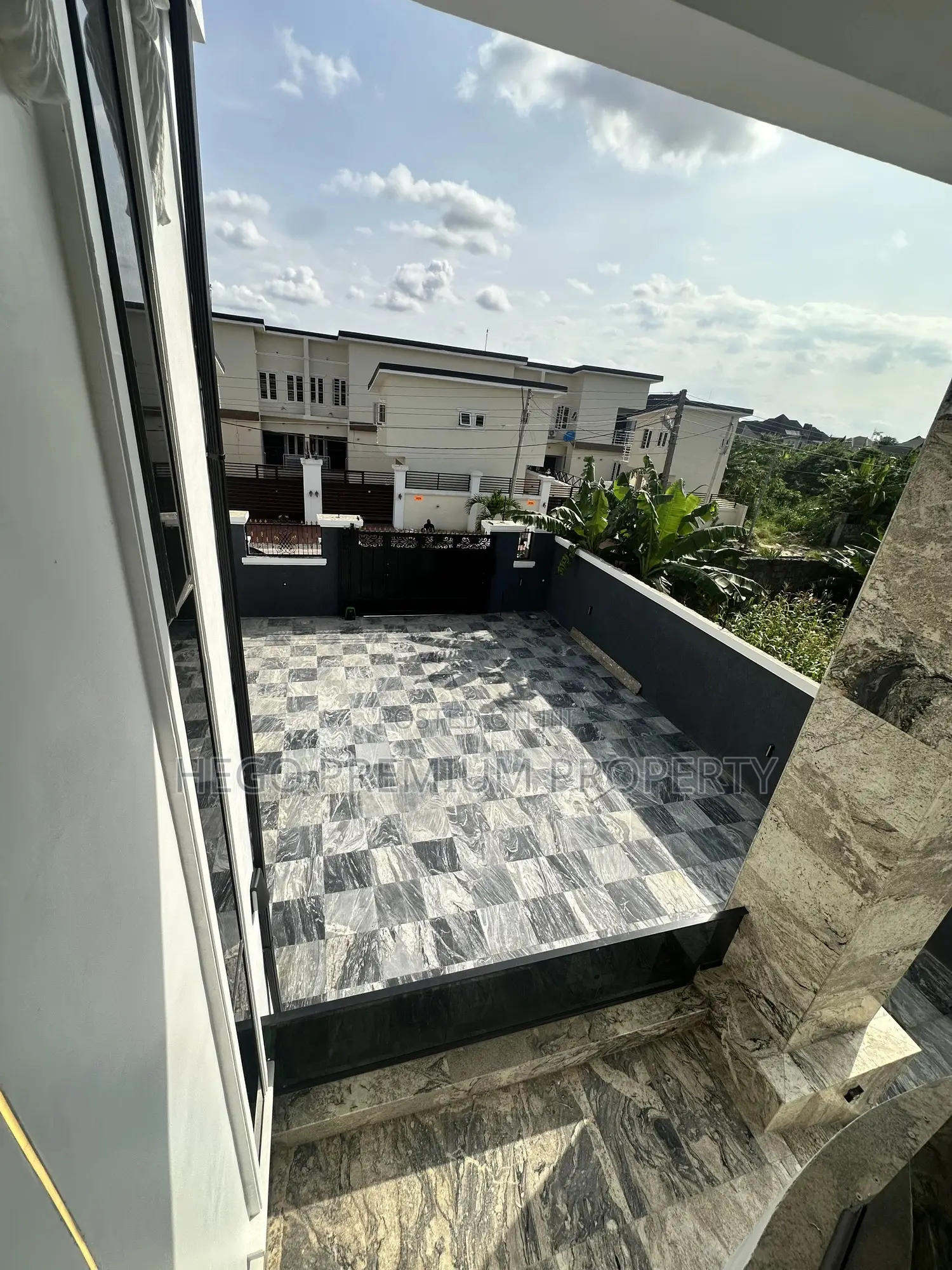 5bdrm House in Shell Cooperative, Eneka for sale in Eneka