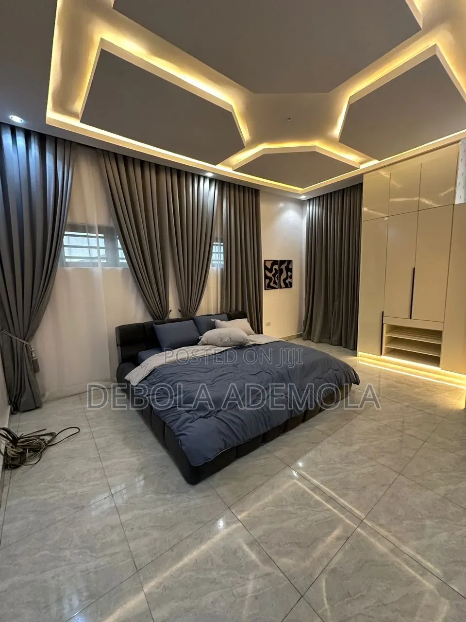 Furnished 4bdrm Duplex in Chevron Alternative for sale in Chevron