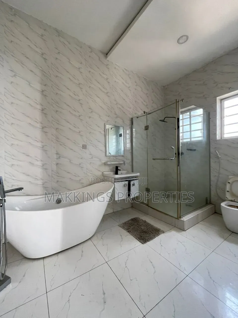 4bdrm Duplex in Oral Estate, Lekki Phase 2 for rent in Lekki Phase 2