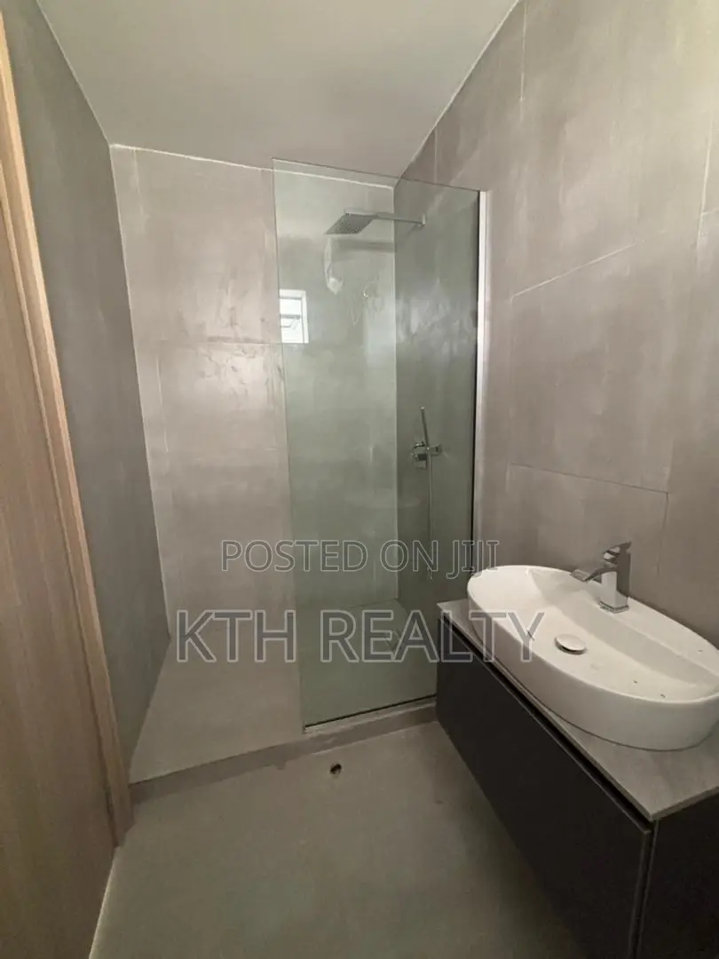 3bdrm Apartment in Lekki Phase 1 for rent in Lekki Phase 1