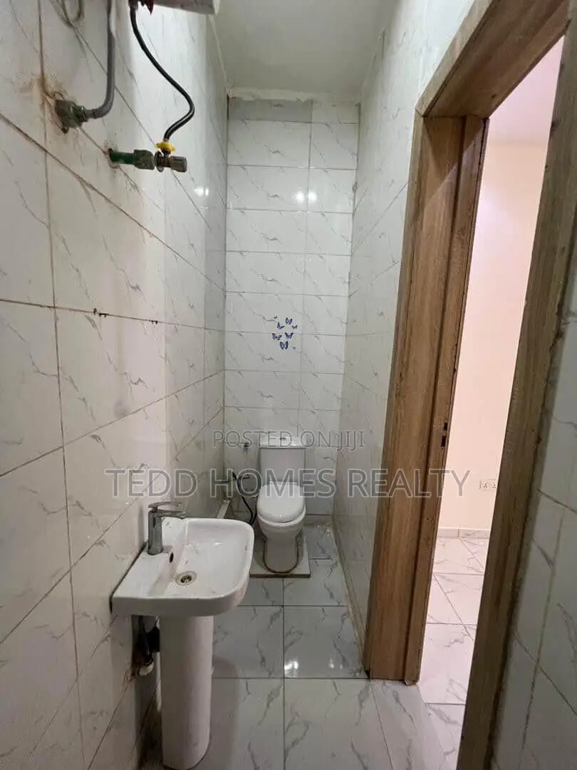 2bdrm Apartment in Ikate, Ilasan for rent in Ilasan