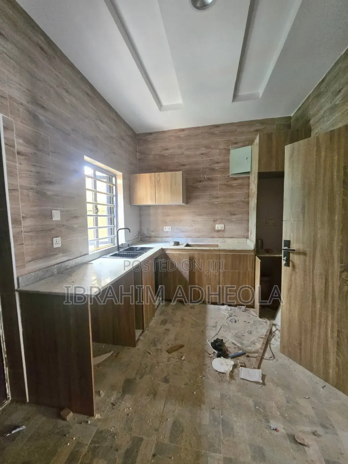 4bdrm Duplex in Antony, Anthony Village for sale in Anthony Village
