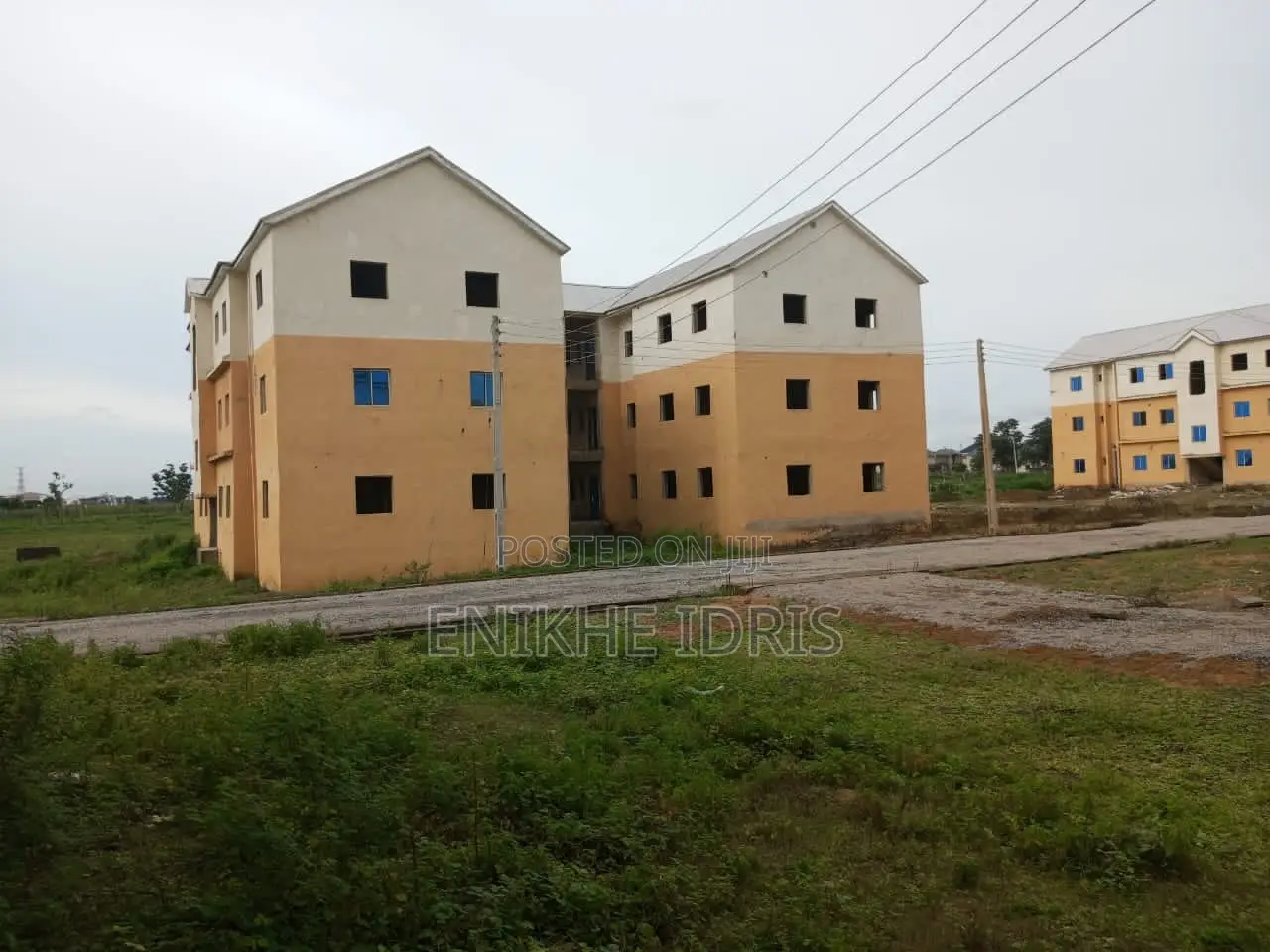 2bdrm Block of Flats in Aco, Sabon Lugbe for sale in Sabon Lugbe