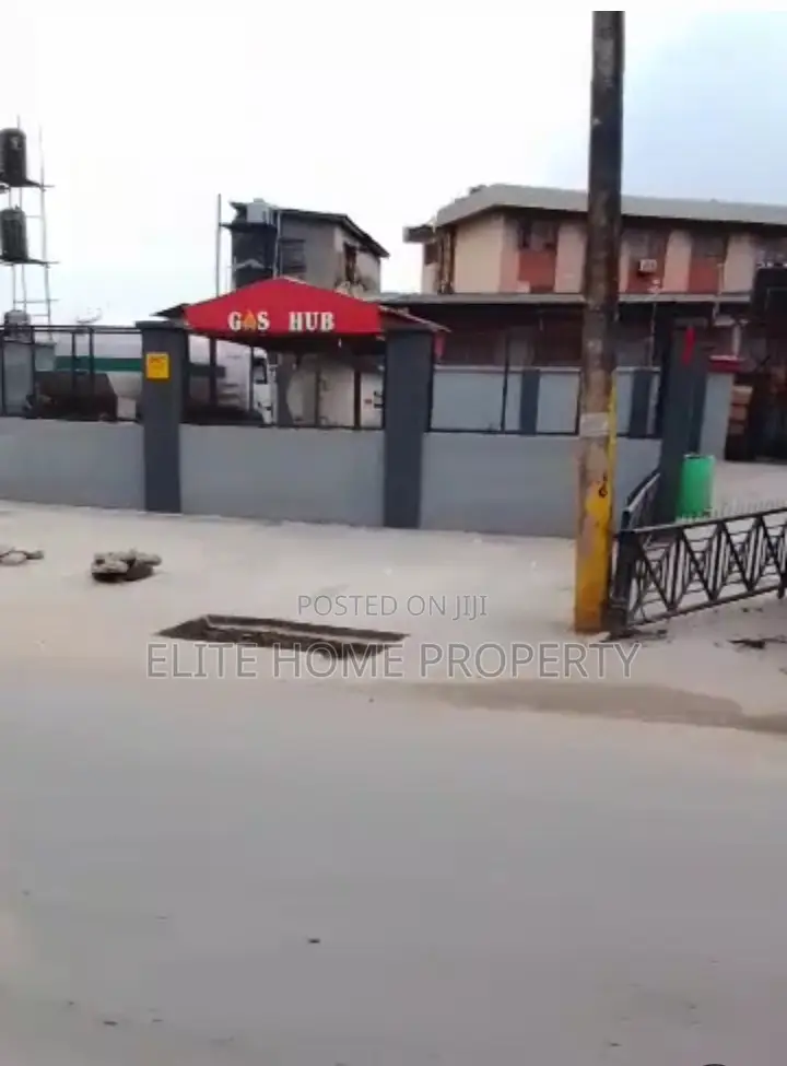 Filling Station for Sale in Itire