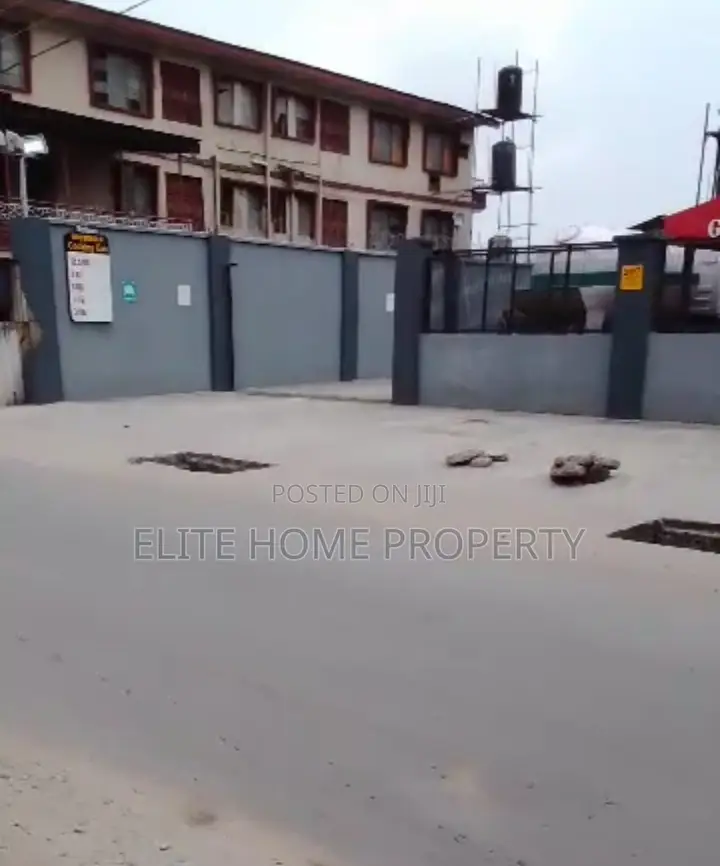 Filling Station for Sale in Itire