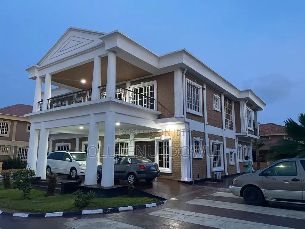 Furnished 7bdrm Duplex in Amen Estate Phase1, Adeniyi Jones for sale in Adeniyi Jones