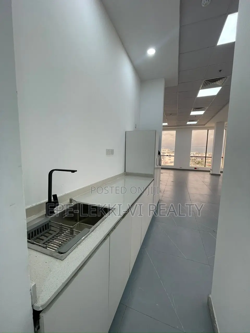 Office Space in Lekki Phase 1 for Lease in Lekki