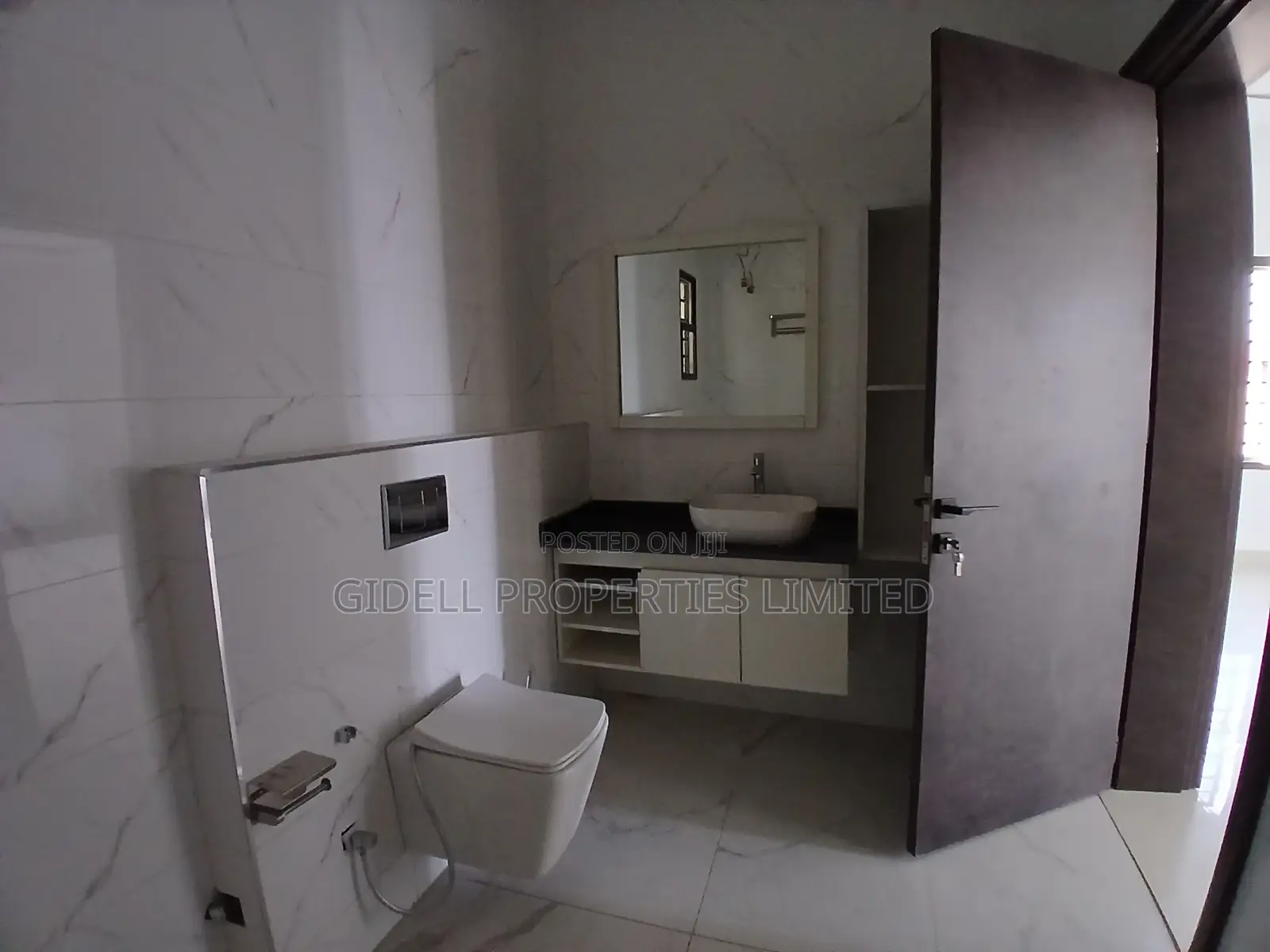 7bdrm Duplex in Kado for sale in Kado