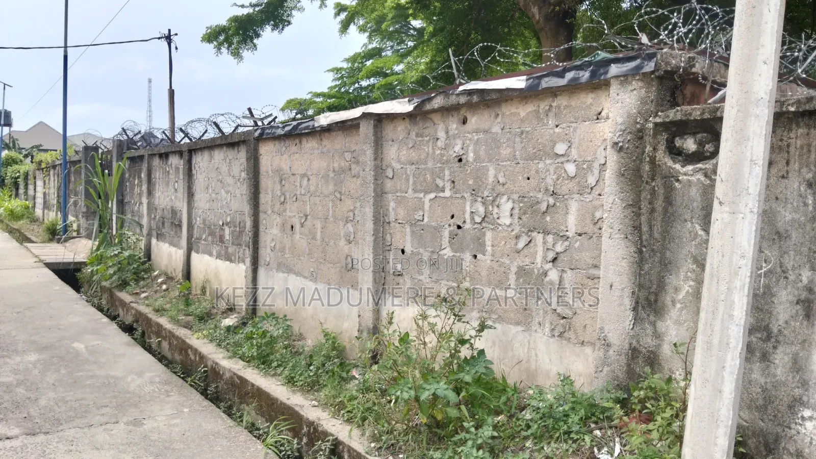 For Sale: On Major Mummy B Rd, Gra Phase 4 , Ph in New Layout