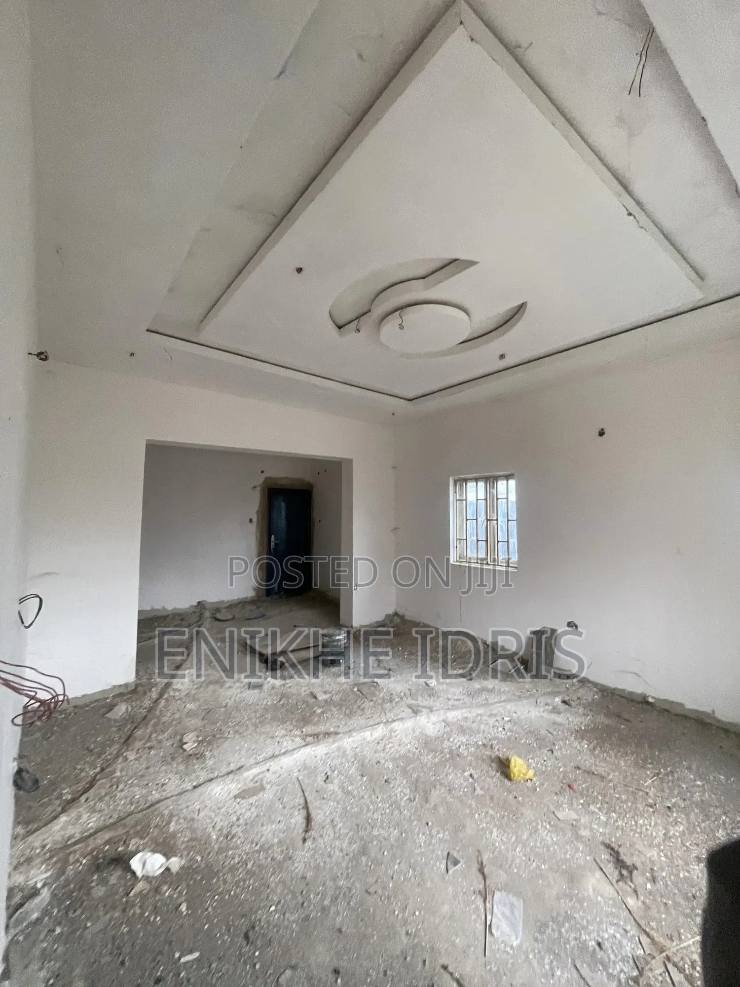 4bdrm Duplex in Coon Estate, Sabon Lugbe for sale in Sabon Lugbe