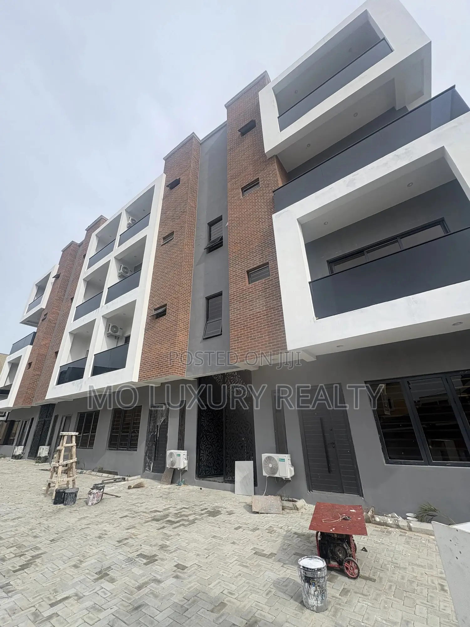 3bdrm Townhouse / Terrace in Lekki Phase 1 for rent in Lekki Phase 1