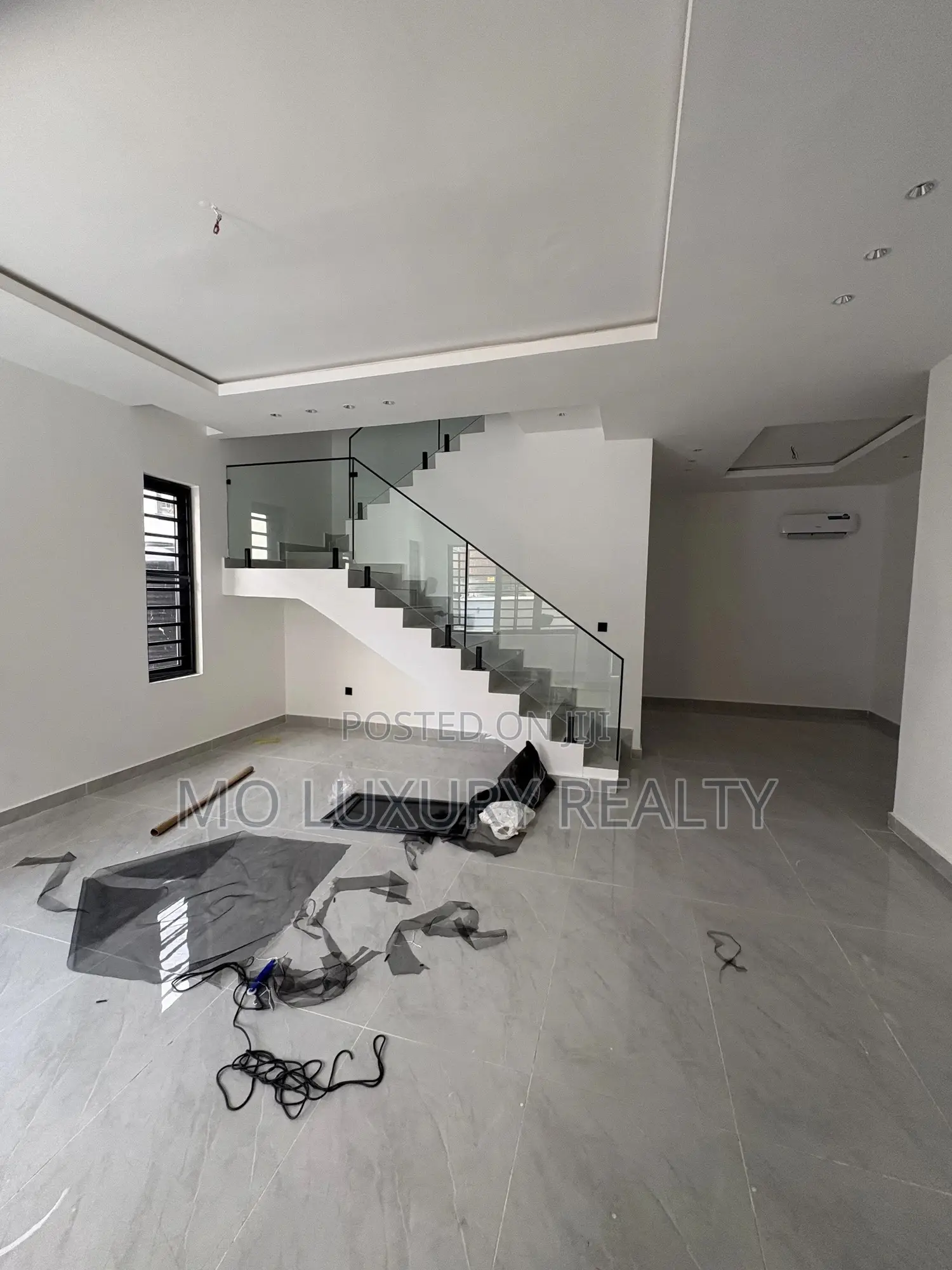 3bdrm Townhouse / Terrace in Lekki Phase 1 for rent in Lekki Phase 1