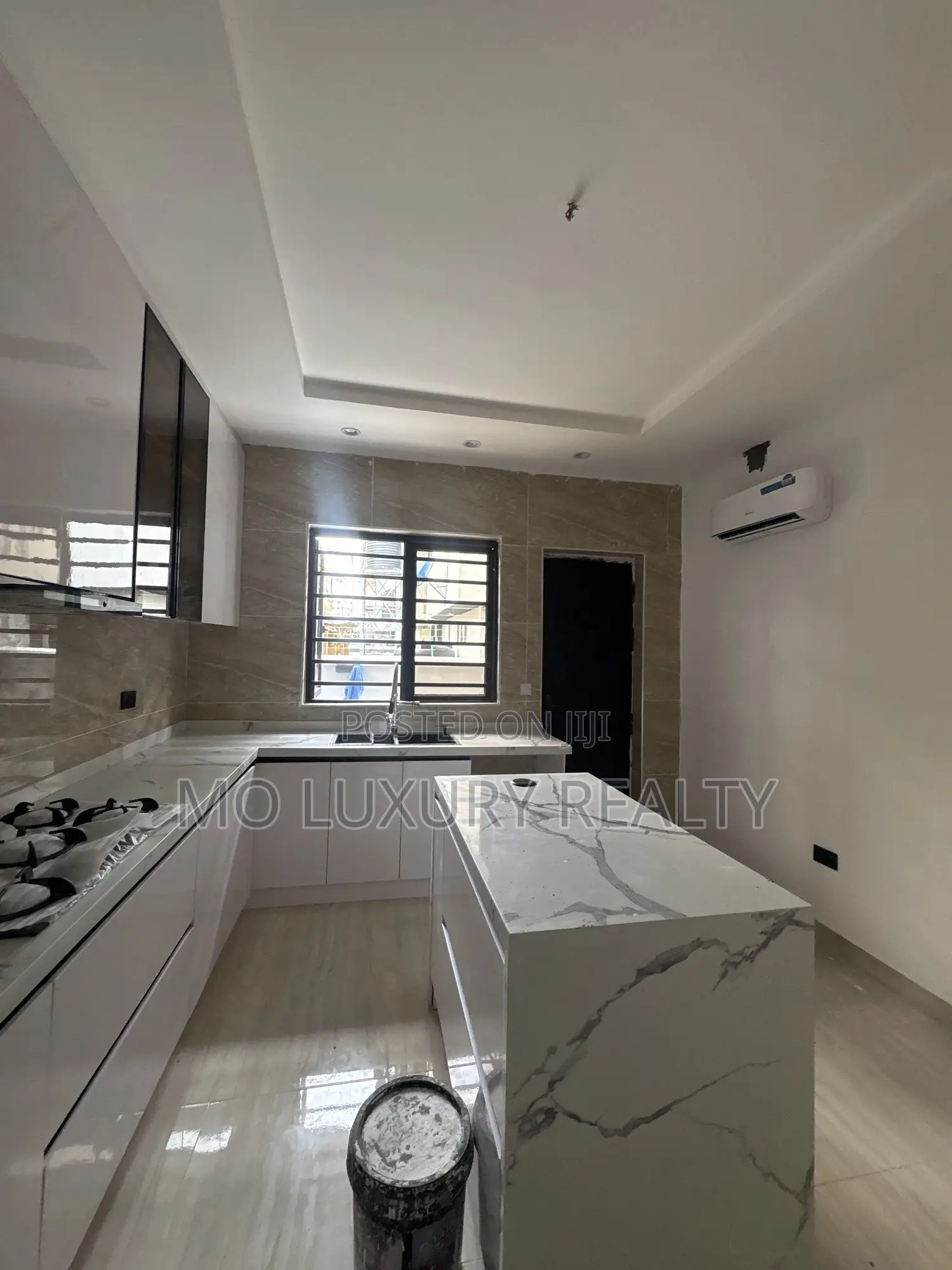 3bdrm Townhouse / Terrace in Lekki Phase 1 for rent in Lekki Phase 1