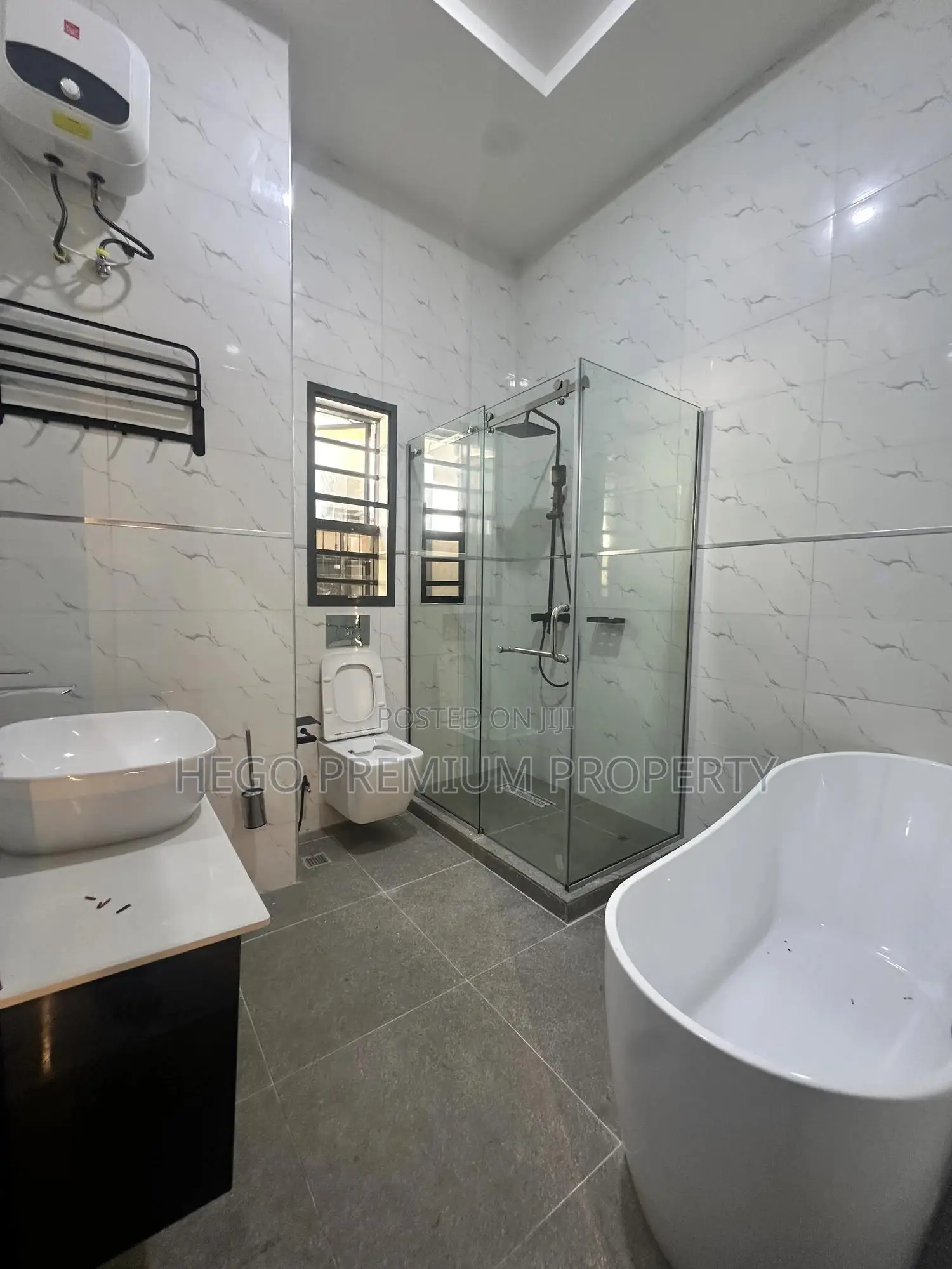 5bdrm House in Shell Cooperative, Eneka for sale in Eneka