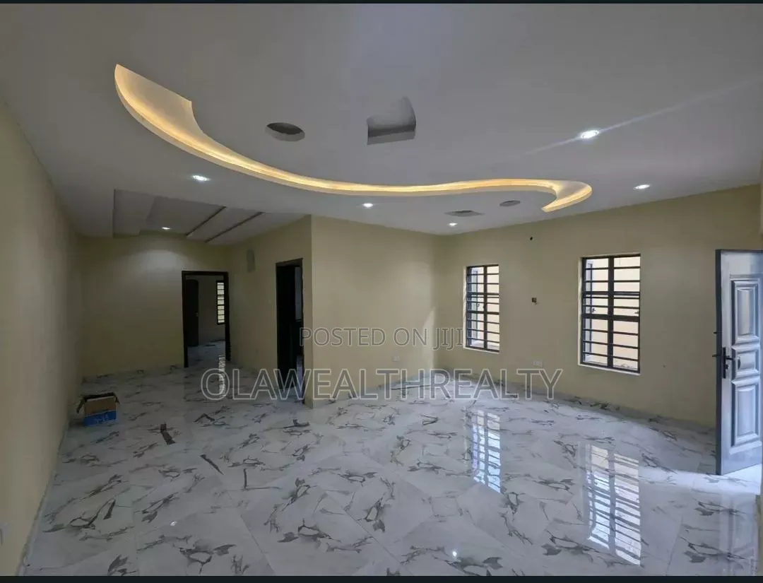 3bdrm Duplex in Oke'Badan Estate, Akobo for rent in Akobo