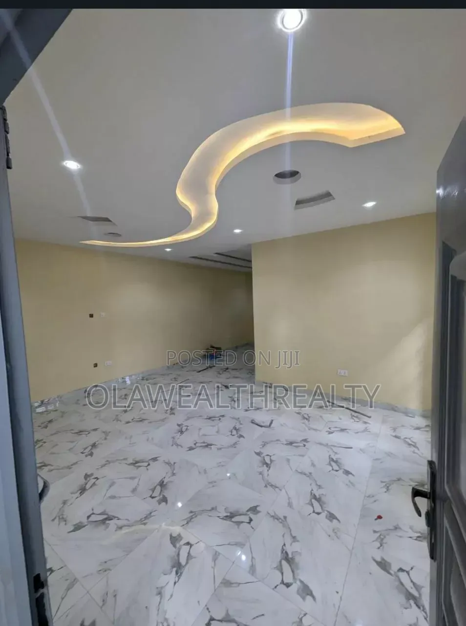 3bdrm Duplex in Oke'Badan Estate, Akobo for rent in Akobo