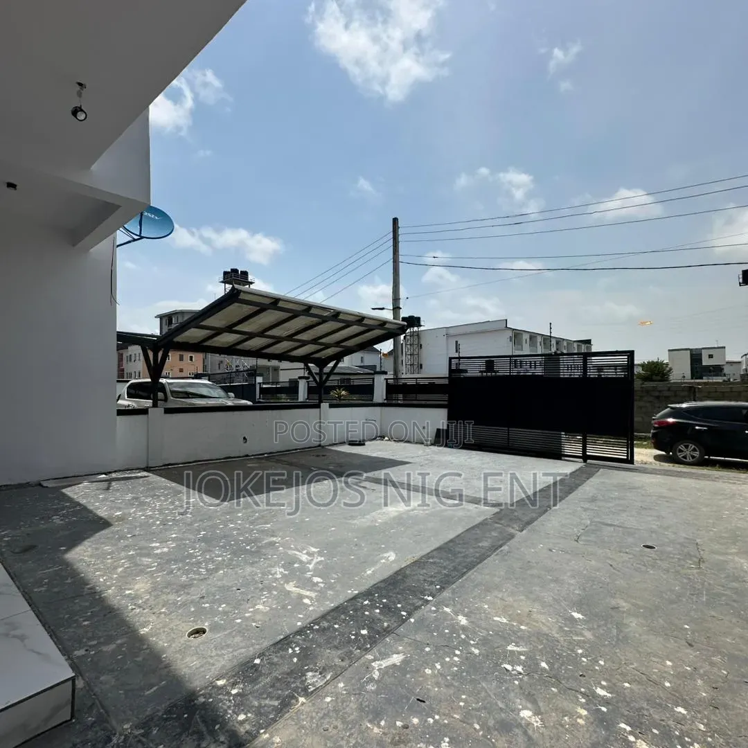 4bdrm Duplex in Ikate for sale in Ikate