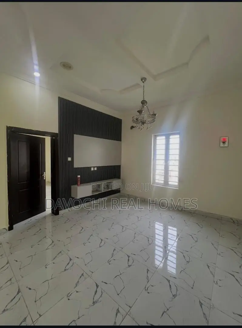 4bdrm Duplex in Royal Pine Estate, Lekki Phase 2 for rent in Lekki Phase 2