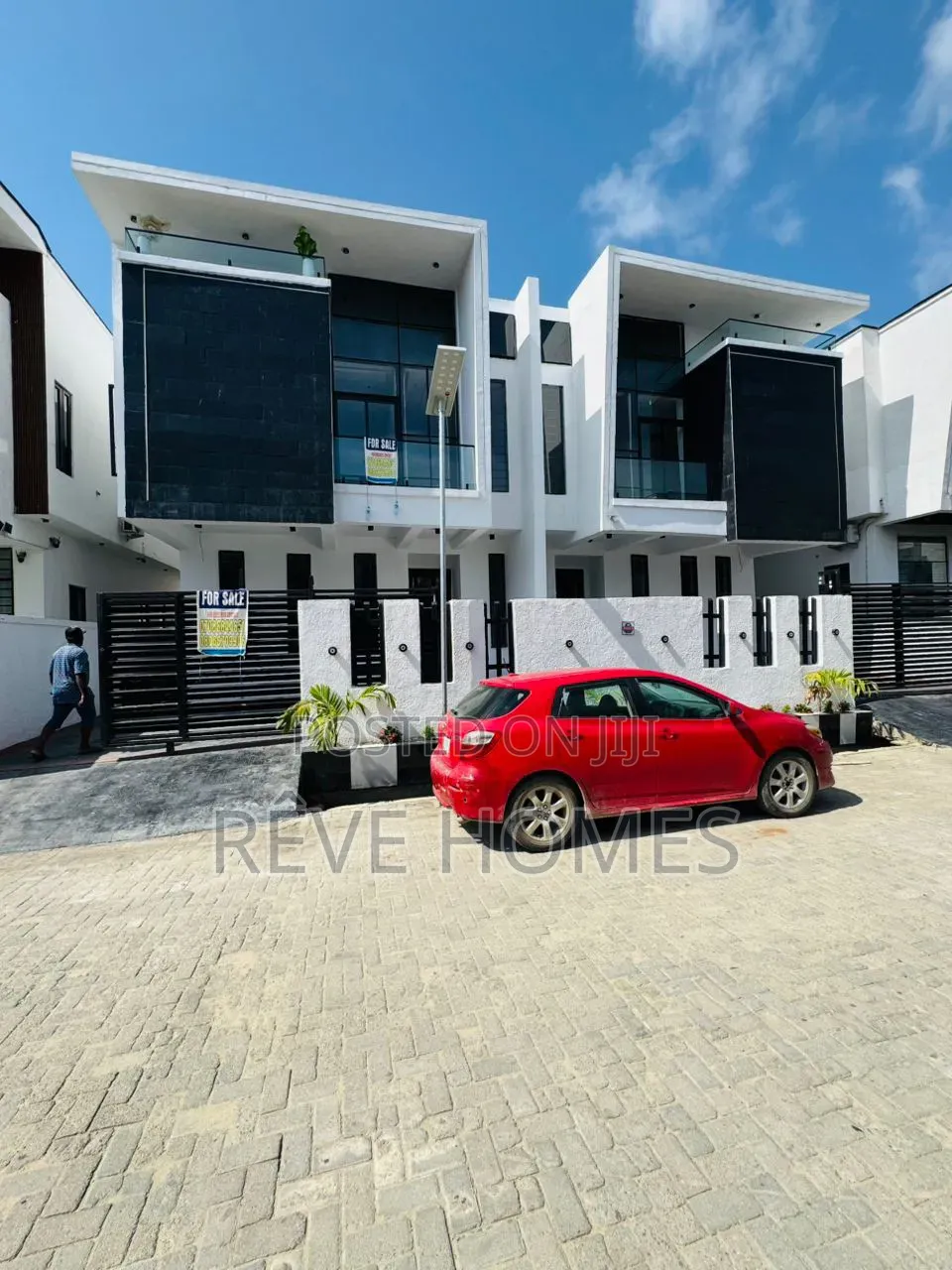 4bdrm Duplex in Lekki for sale in Lekki Phase 1