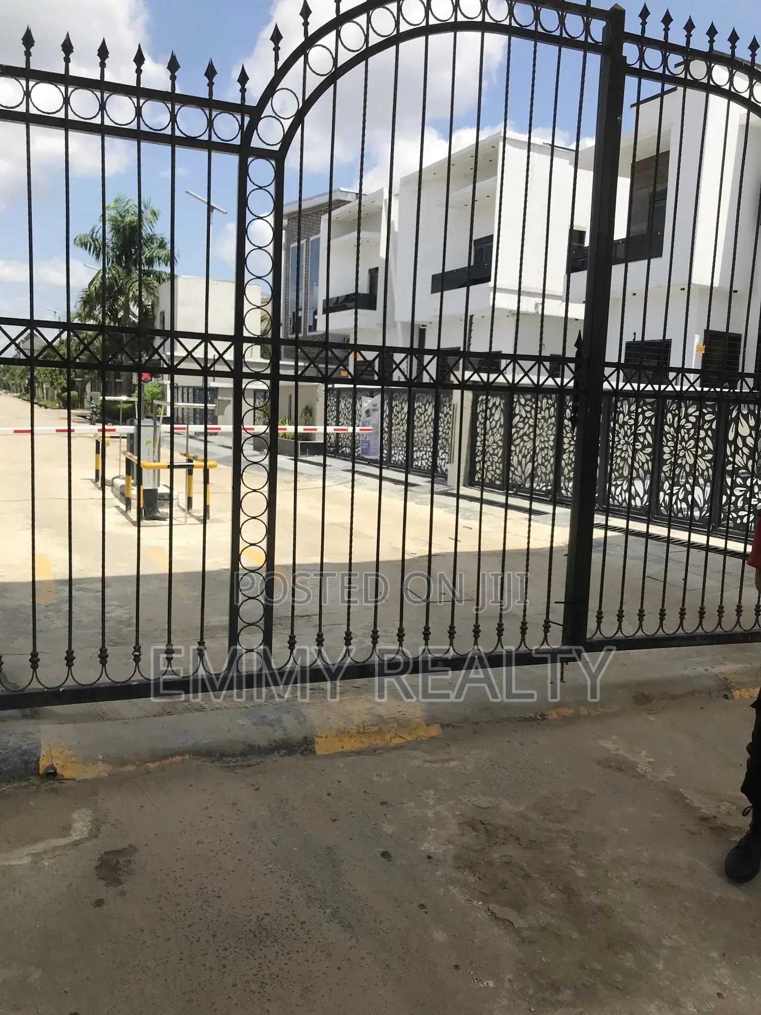 4bdrm Duplex in Garden Estate, Eliozu for sale in Eliozu