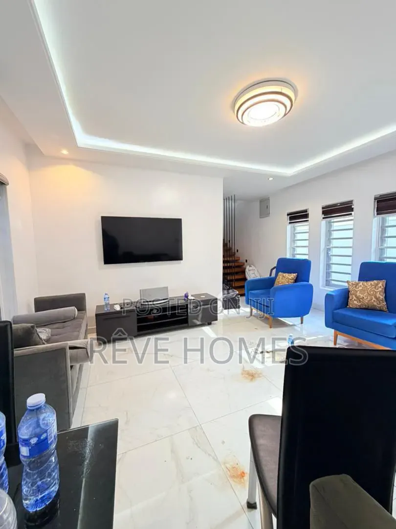 4bdrm Duplex in Ogba, Ikeja GRA for sale in Ikeja GRA