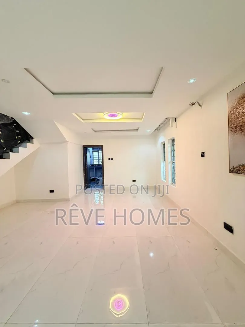 4bdrm Duplex in Magodo, GRA Phase 1 for sale in GRA Phase 1