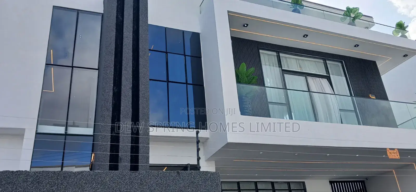 5bdrm Mansion in Harise Drive, Lekki Expressway for sale in Lekki Expressway