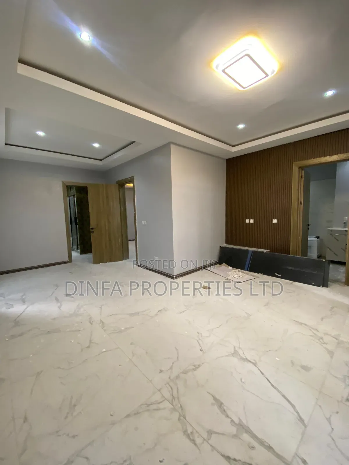 4bdrm Maisonette in Lekki Phase 1 for sale in Lekki Phase 1