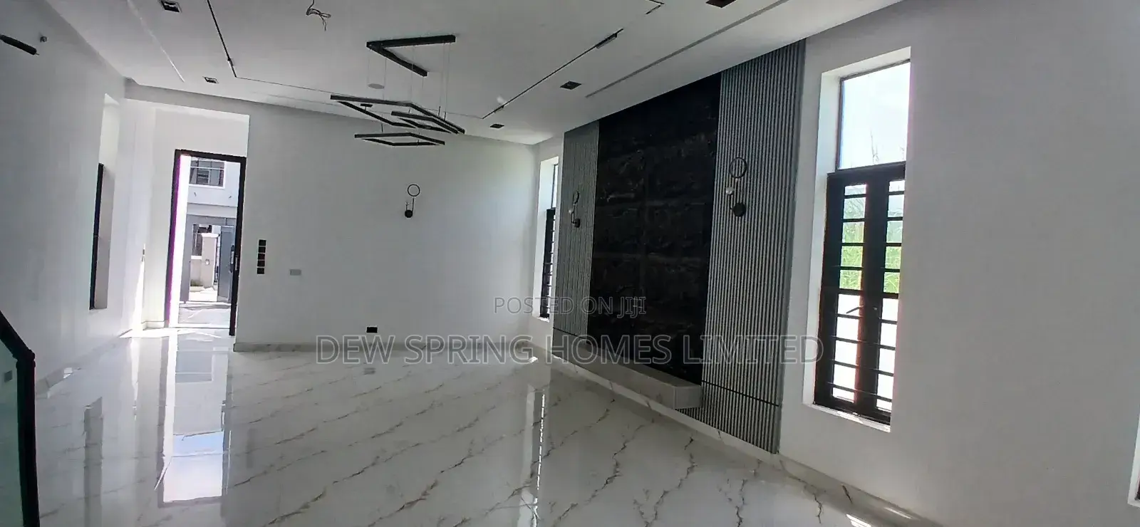 5bdrm Duplex in Harise Drive, Vgc for sale in VGC / Ajah