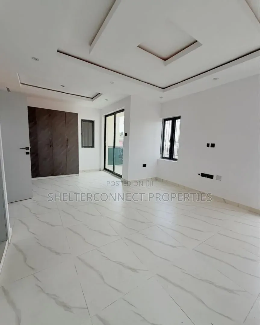 4bdrm Duplex in Ikorodu Garage for sale in Ikorodu Garage