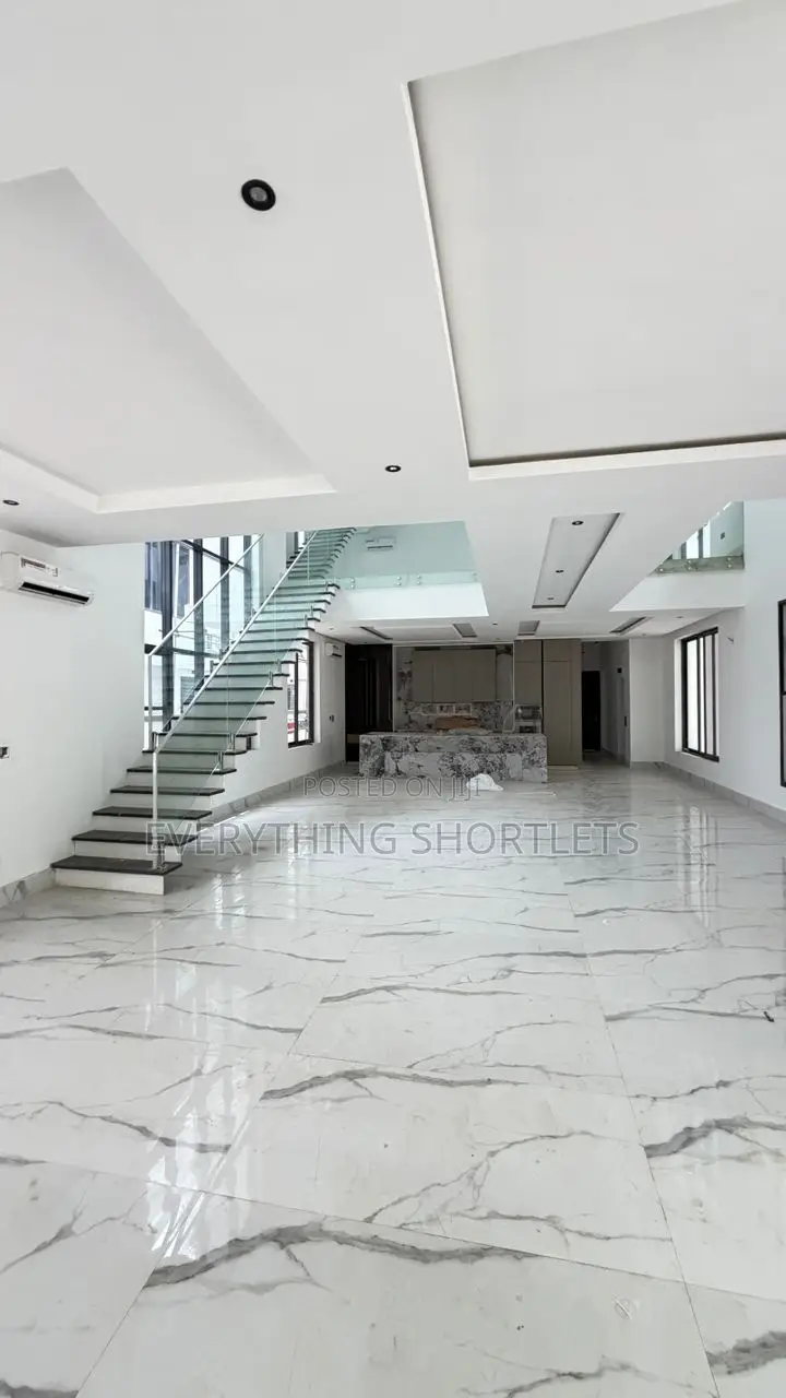5bdrm Duplex in Katampe Extension for sale in Katampe Extension