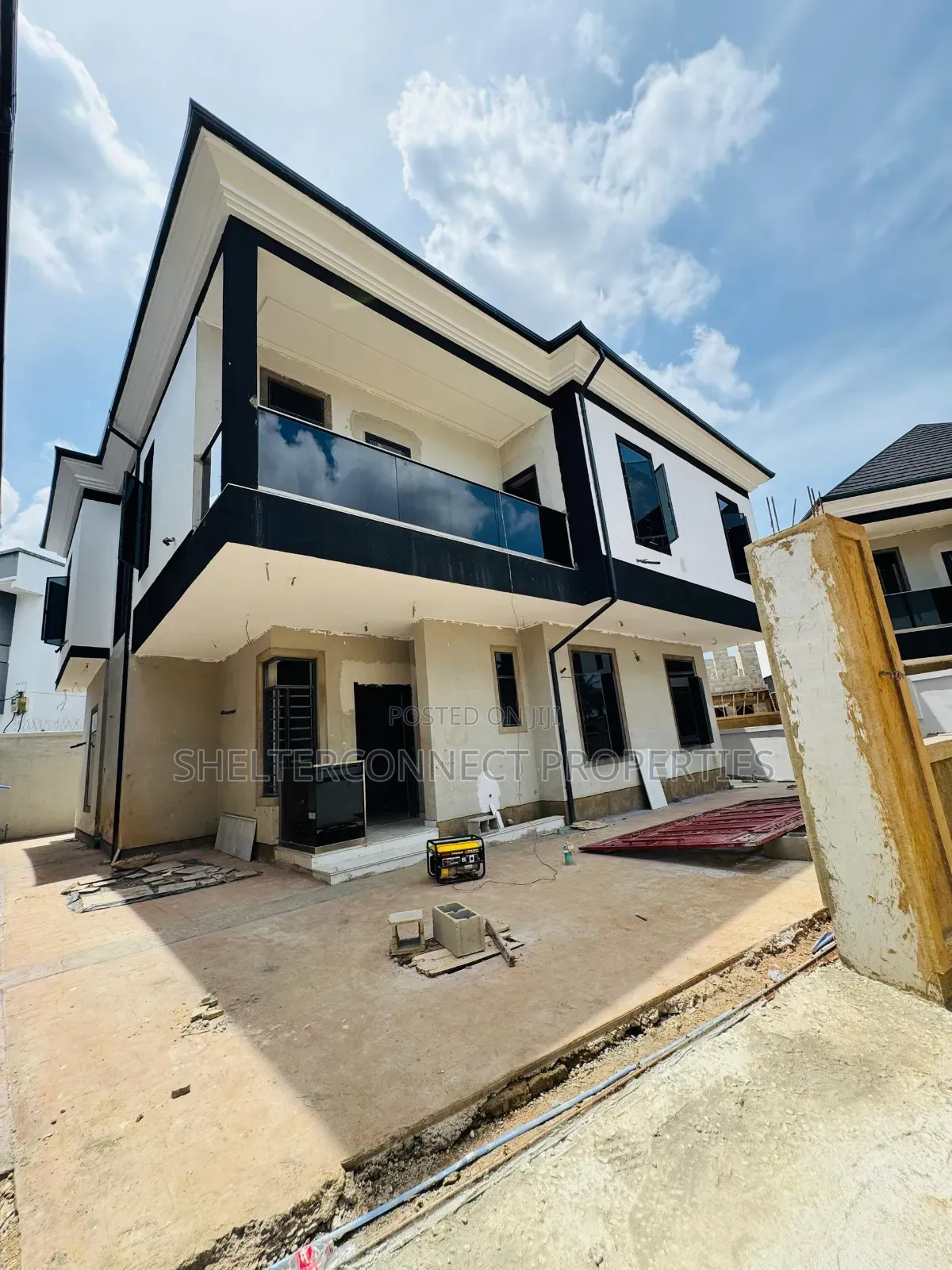 5bdrm Duplex in Omole Phase 1 for sale in Omole Phase 1