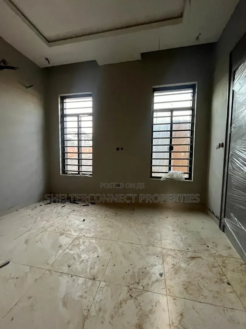 5bdrm Duplex in Omole Phase 1 for sale in Omole Phase 1