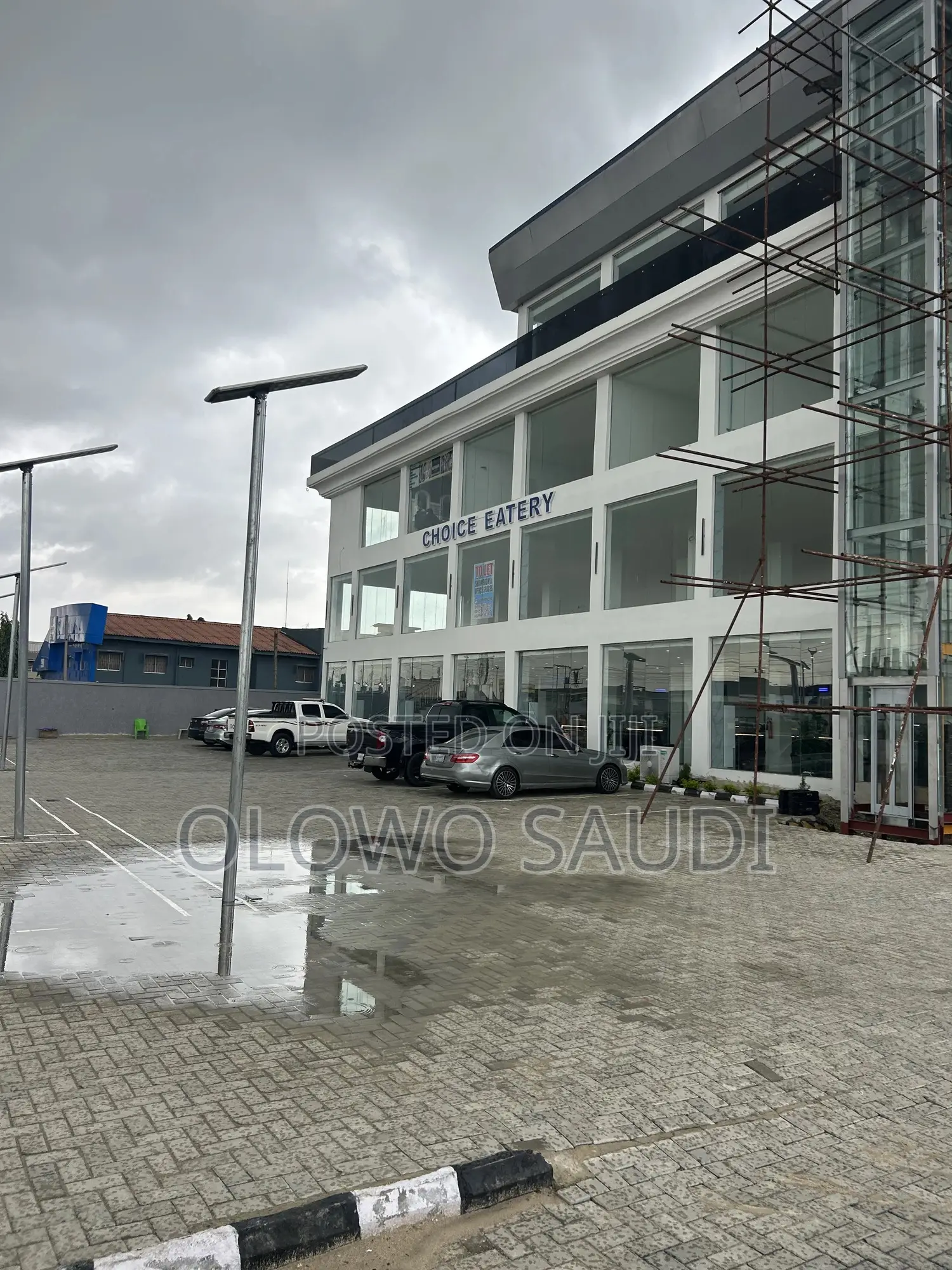*Commercial Space ||300 || Office / Showroom* in Sangotedo