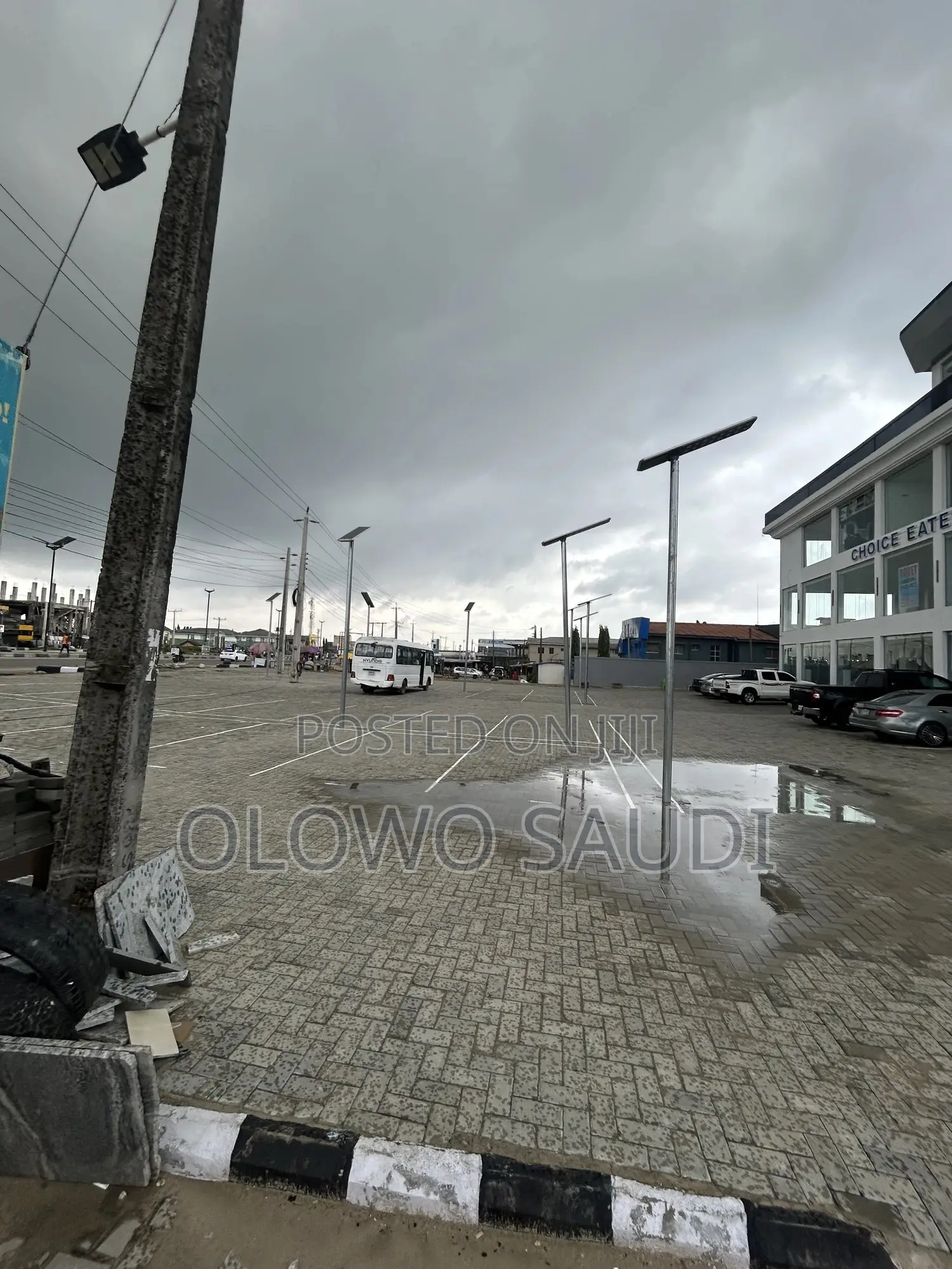 *Commercial Space ||300 || Office / Showroom* in Sangotedo