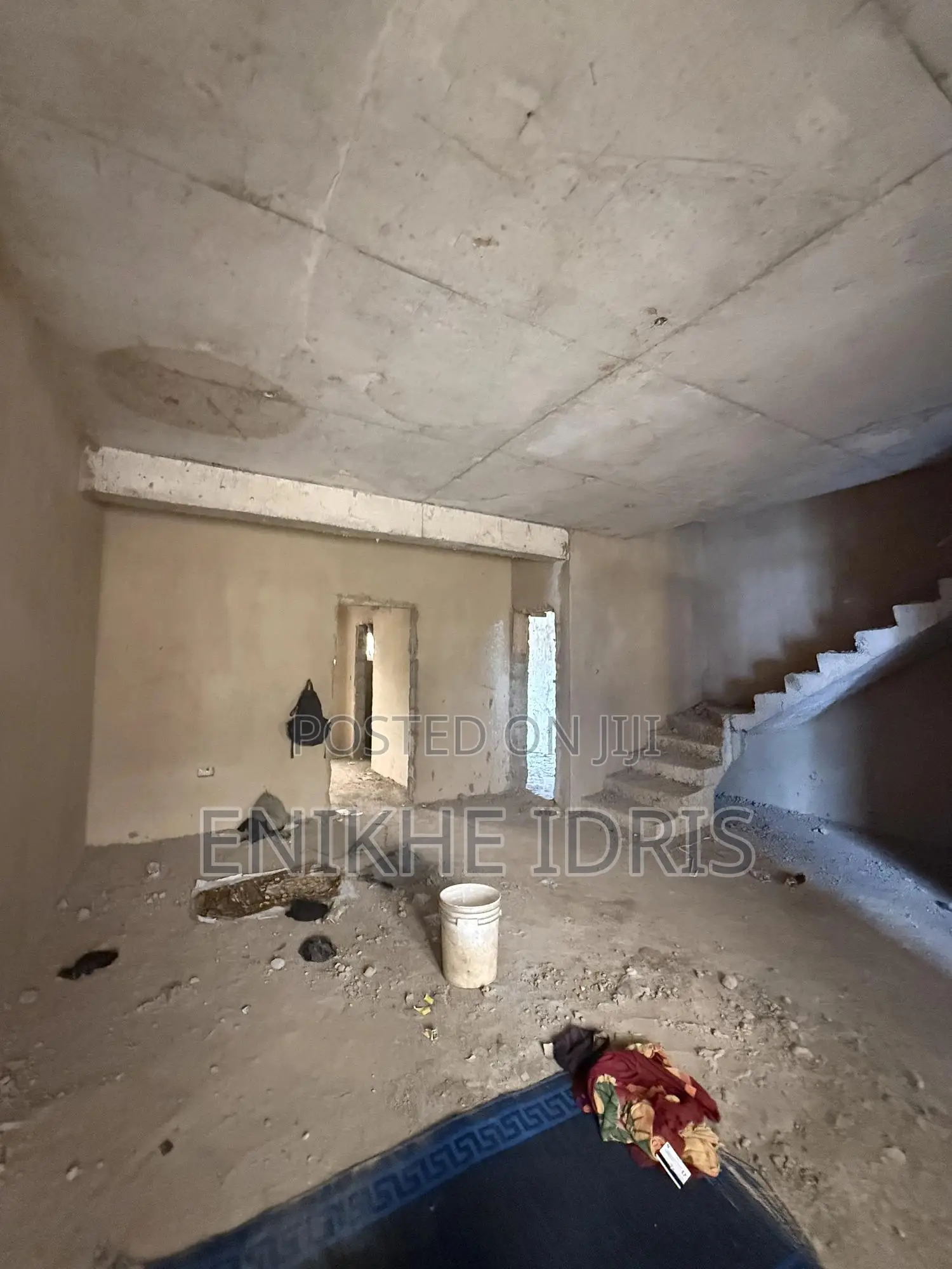 3bdrm Townhouse/Terrace in Esther Court, Sabon Lugbe for sale in Sabon Lugbe