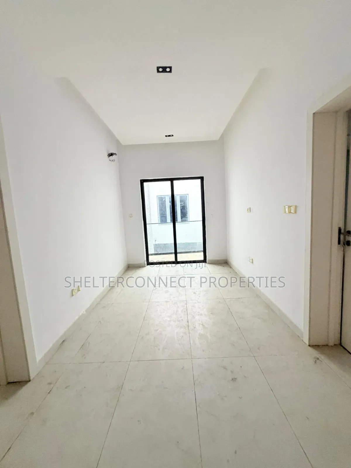 4bdrm Duplex in Adeniyi Jones for sale in Adeniyi Jones